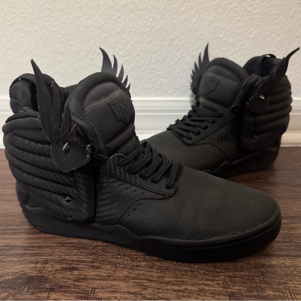 SUPRA The Hunger Games x Supra Skytop IV
"District 13" Size 9 1/2